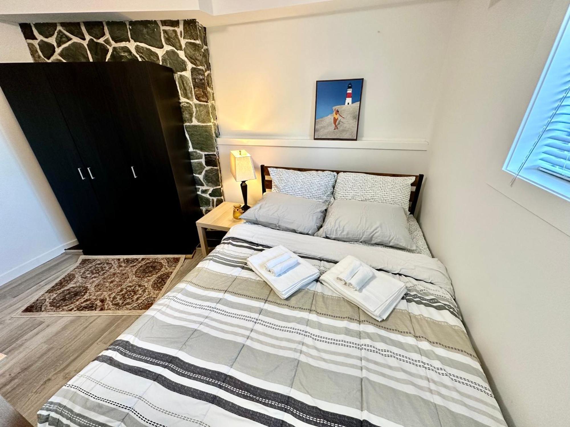 Cozy & Bright Home With Parking Victoria Exteriör bild