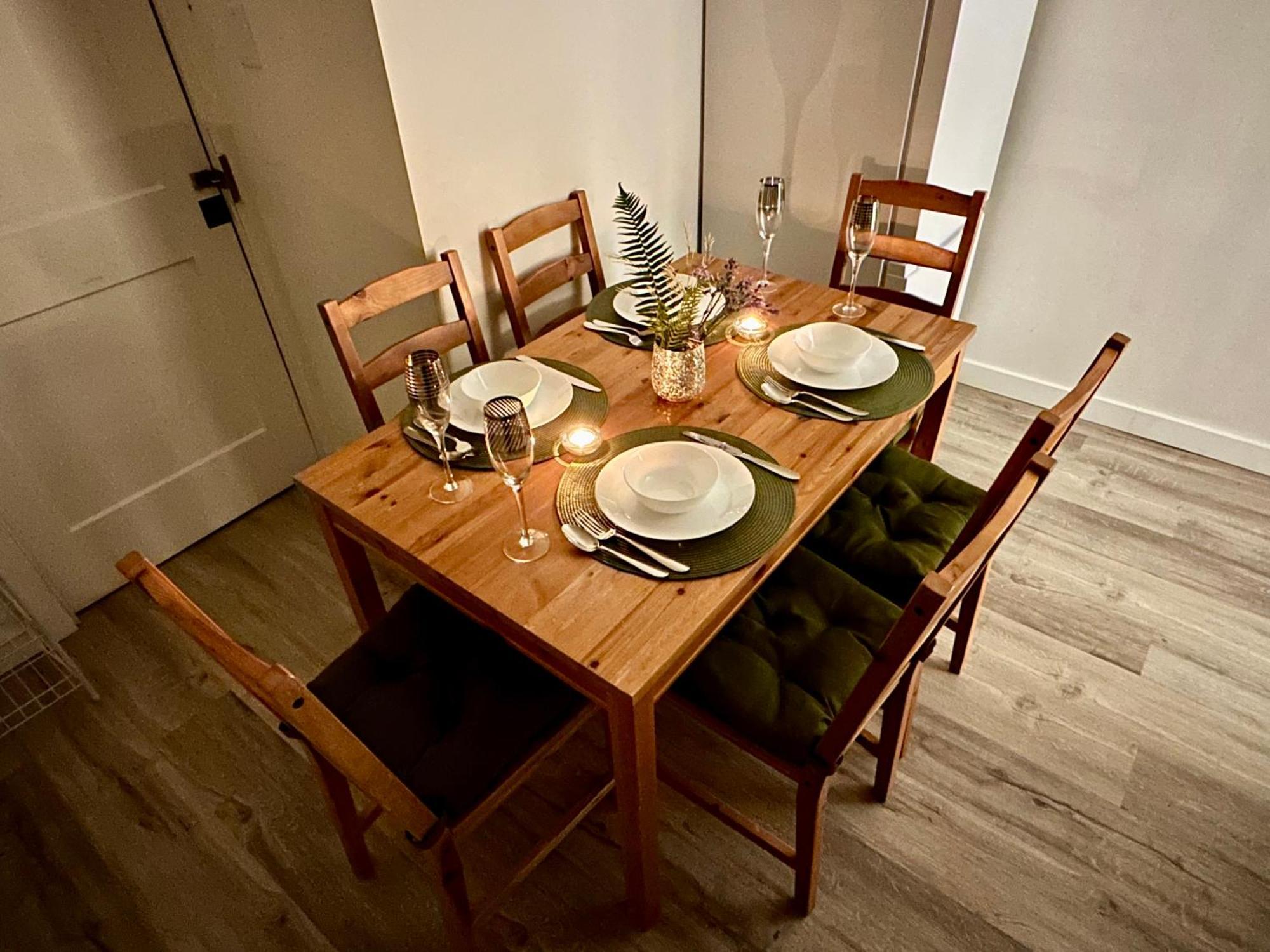 Cozy & Bright Home With Parking Victoria Exteriör bild